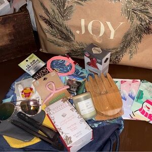 Free Gift with every Purchase!!